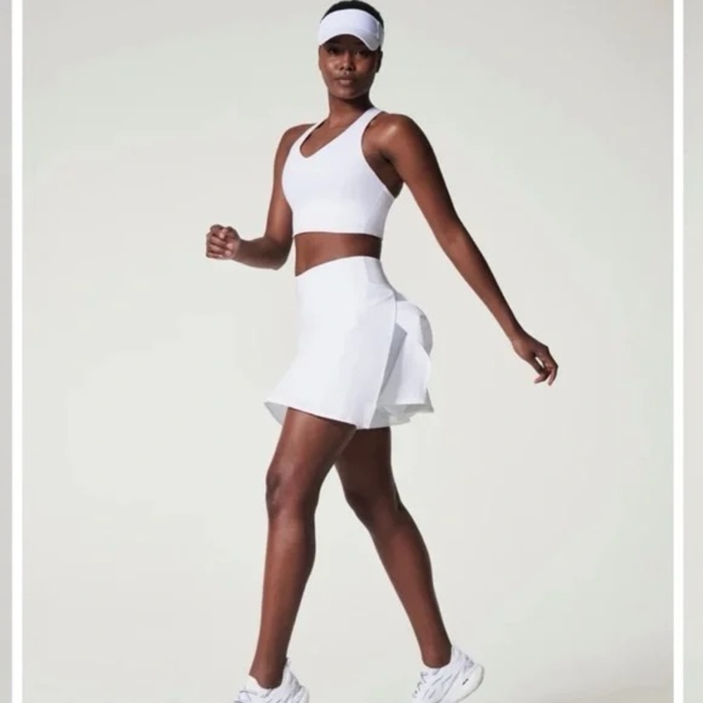 Spanx (NWT) White Get Moving Skort, size Large